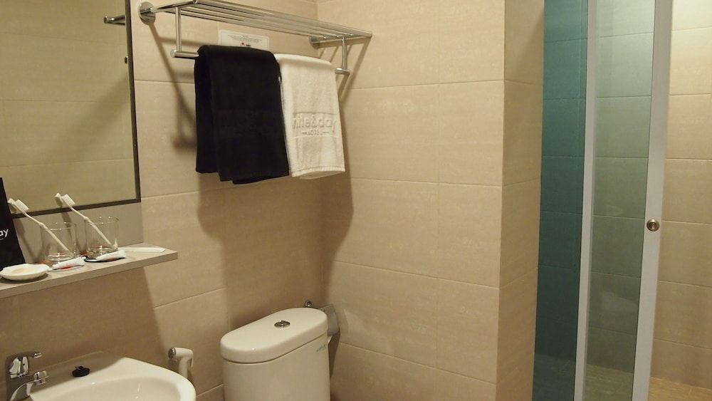 Nite & Day Laguna Bintan - Tanjungpinang Sunny Day Room 10