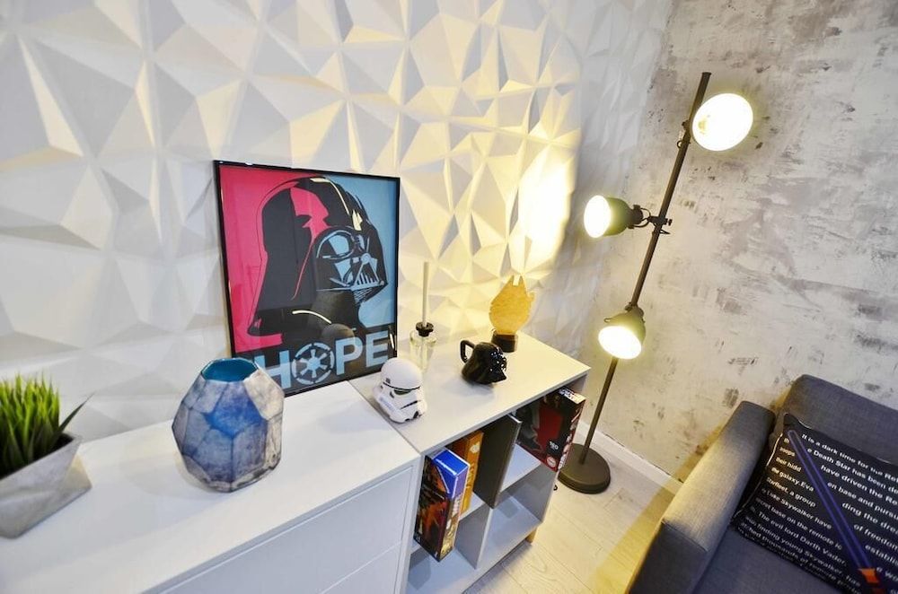 The Red Jedi Apartment, 1 Bedroom (Darth Vader) 8