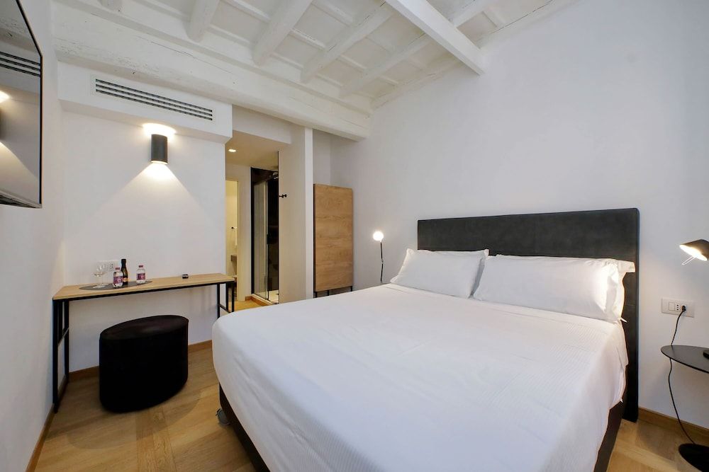 undefined Youroom Vite 2