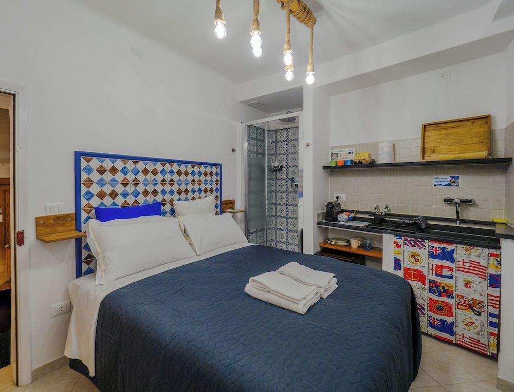 Ventu de Ma Basic Double Room, 1 Queen Bed, Non Smoking, City View 5