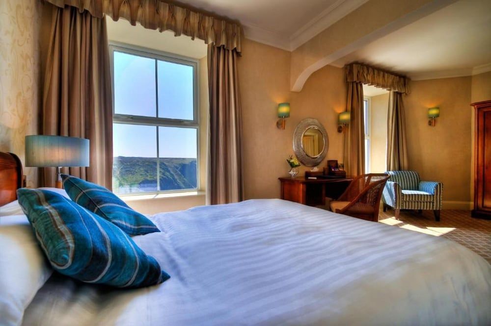 Mullion Cove Hotel & Spa Double Room, Sea View 3