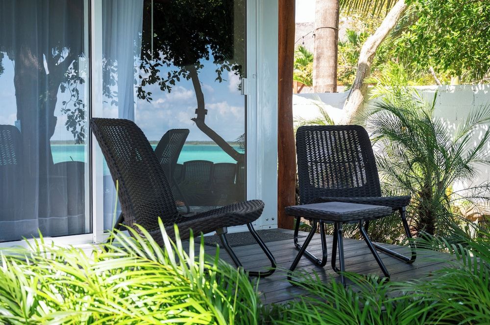 Casa Aakal Lagoon Front Premium Room, Lagoon View 6