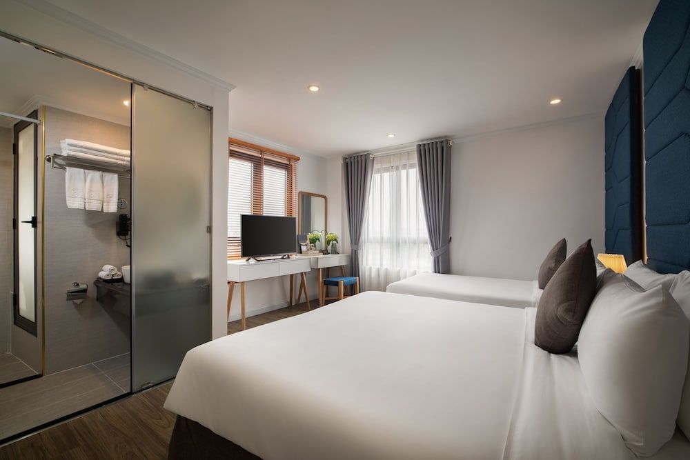 undefined Hanoi Backpackers Hostel & Rooftop bar 4