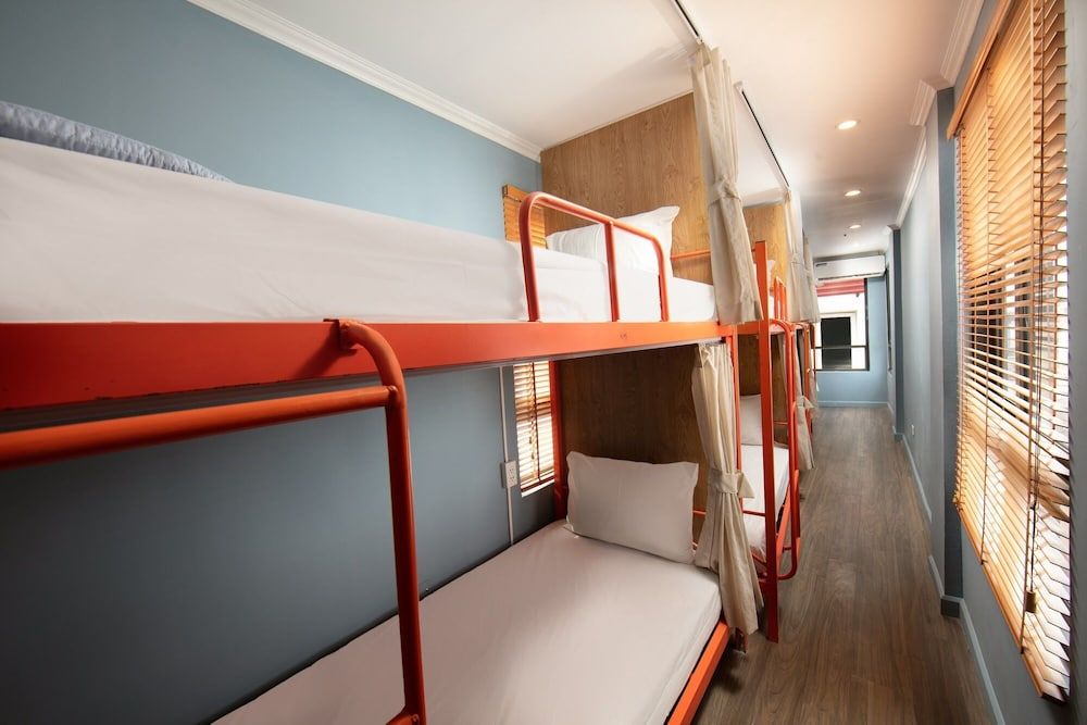 undefined Hanoi Backpackers Hostel & Rooftop bar 3