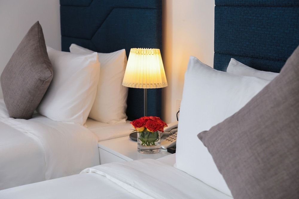 Hanoi Backpackers Hostel & Rooftop bar Family Room, City View 2