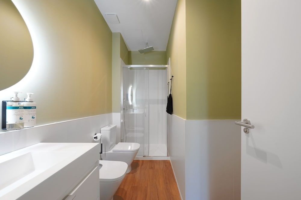 Numa Seville Prestigio 3 Bedroom Apartment with Terrace - Duplex 7