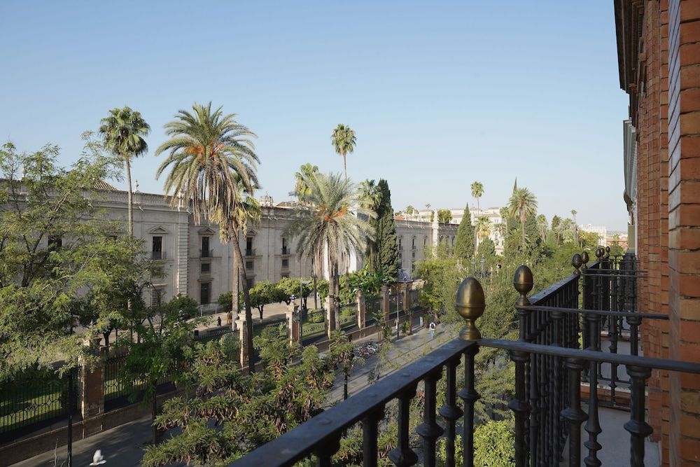 Numa Seville Prestigio 3 Bedroom Apartment with Terrace - Duplex 5