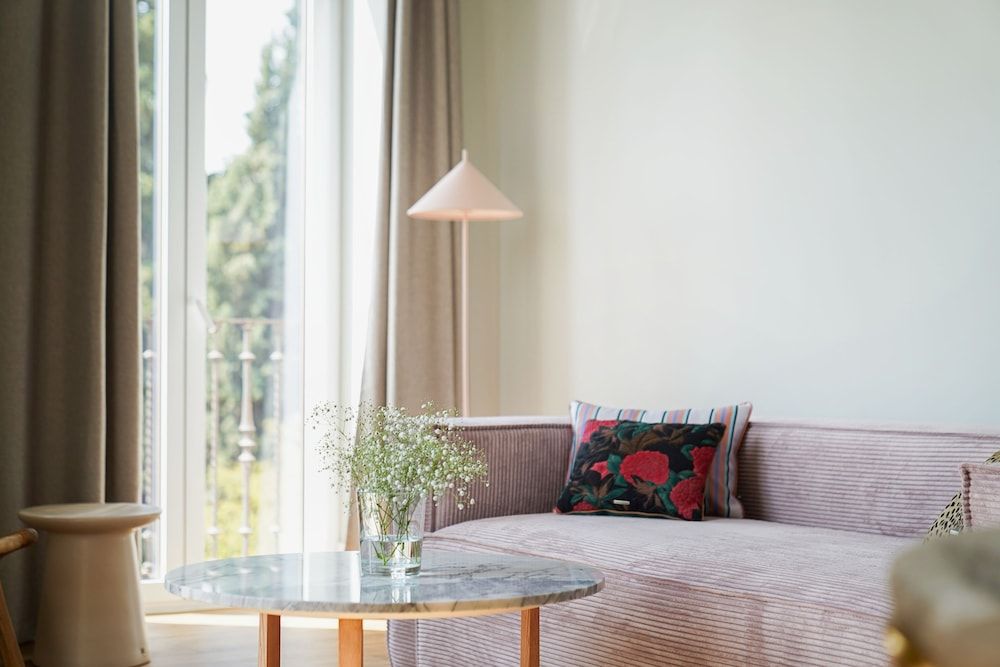 Numa Seville Prestigio 3 Bedroom Apartment with Balcony 13