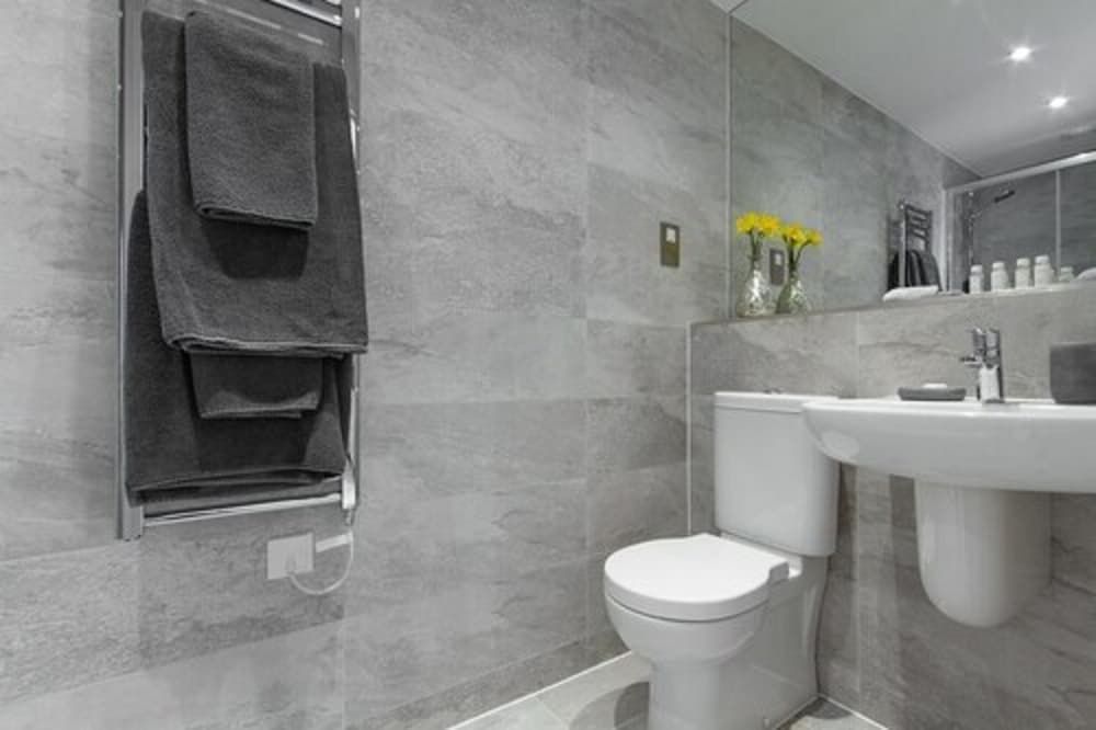 Citystay - Midsummer Mews Business Apartment, 1 King Bed, Non Smoking 6