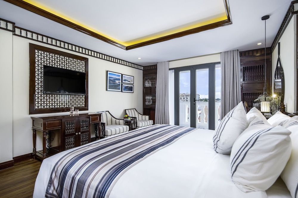 Deluxe Double Room, Balcony, City View