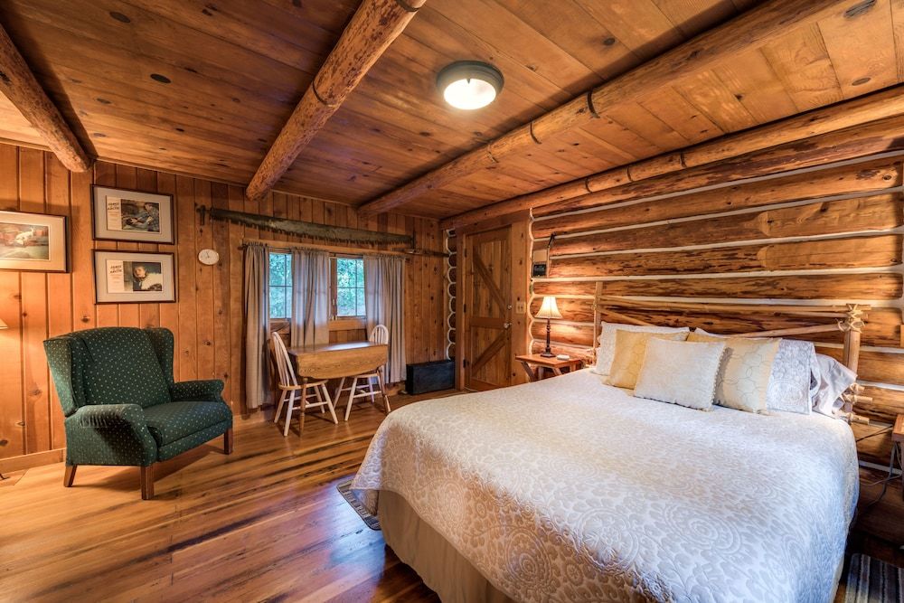 Standard Cabin, 1 Queen Bed
