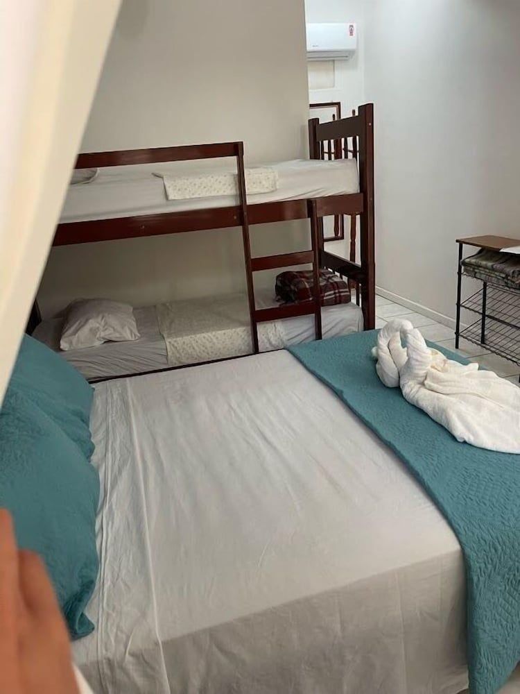 Pousada Frezza Mergulho Traditional Quadruple Room 2