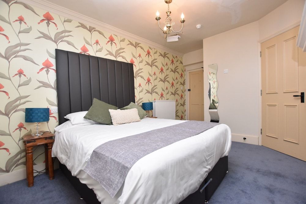 The Halford Bridge Inn Classic Double Room, Ensuite 4