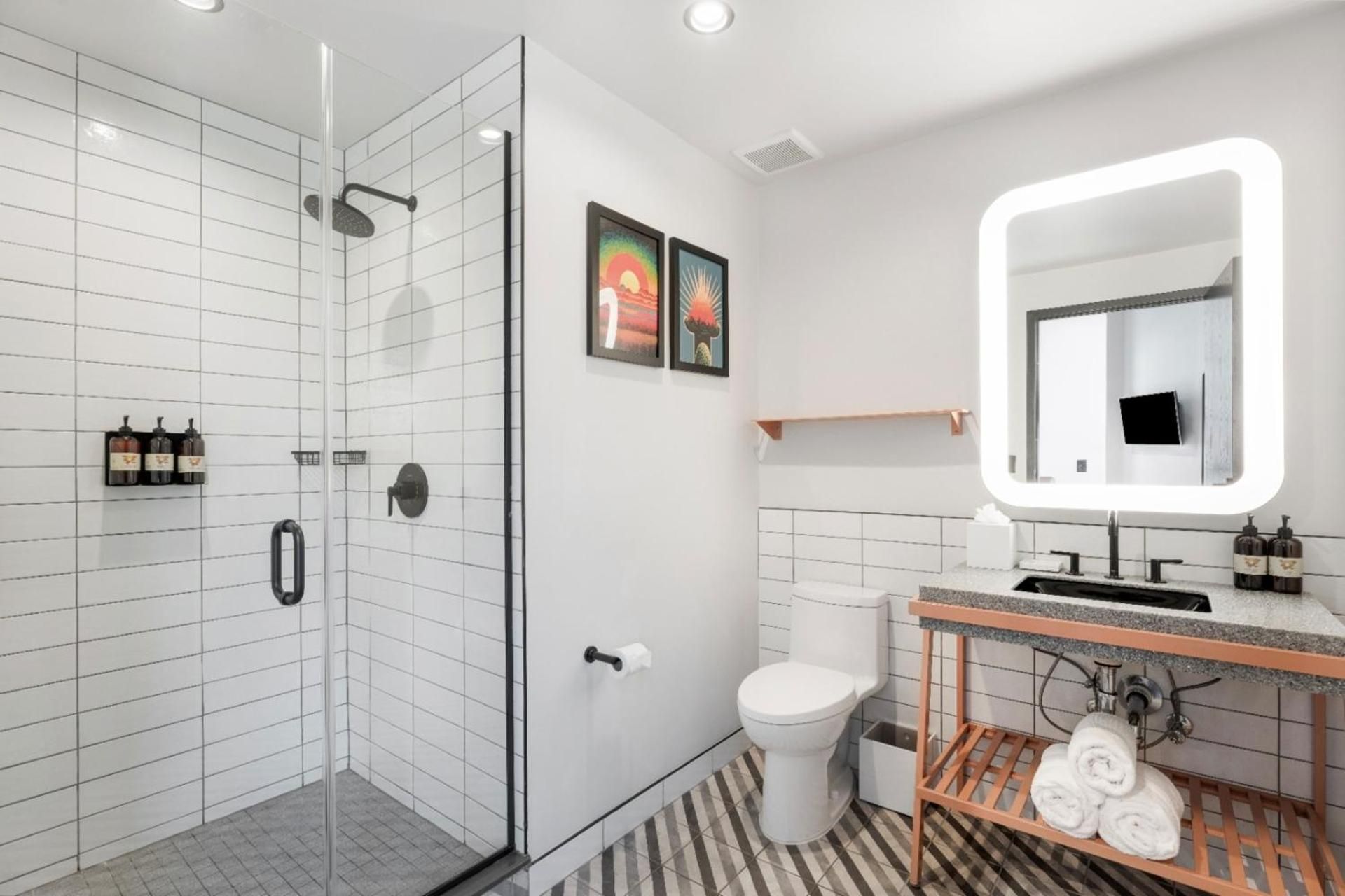 King Bed Junior Suite with Kitchenette