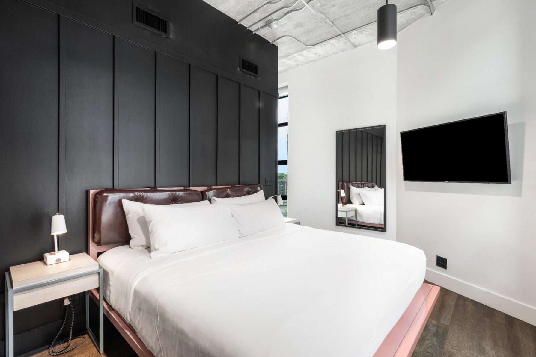 King Bed Junior Suite with Kitchenette