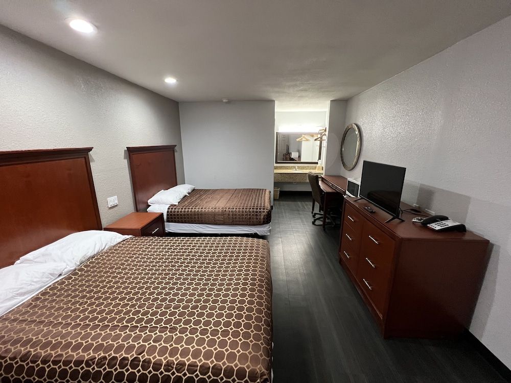 Basic Double Room