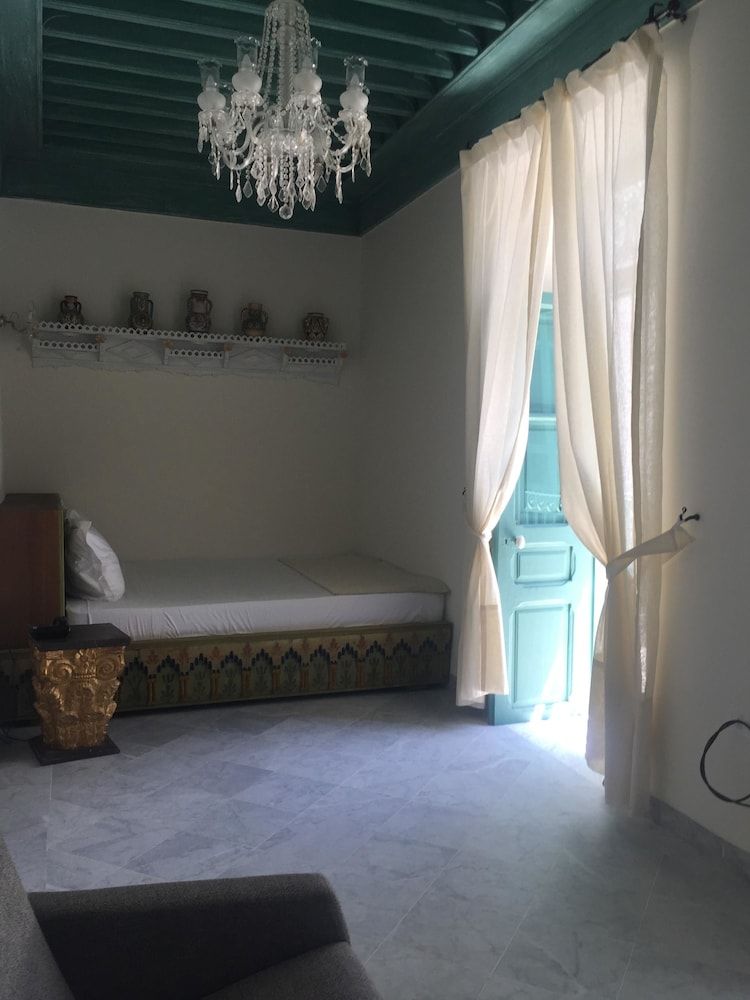 Dar Ben Gacem Kahia Deluxe Double Room, Private Bathroom 8