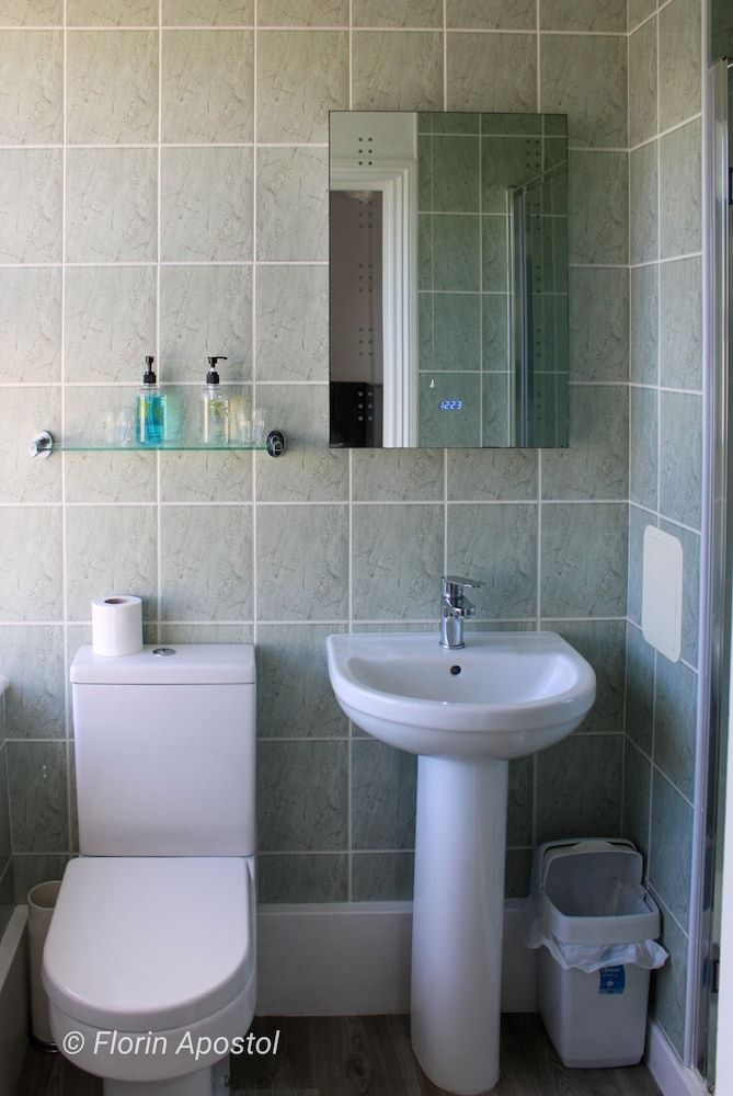 The Wight Mouse Inn Standard Twin Room, Ensuite