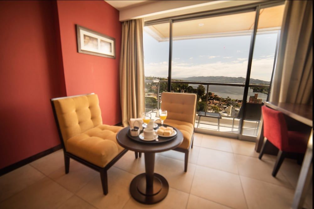 Hotel Estilo MB Superior Room, 1 King Bed, Non Smoking, Lake View 11