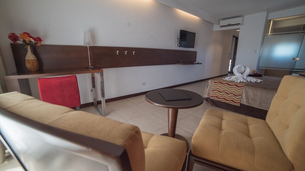 Hotel Estilo MB Superior Room, 1 King Bed, Non Smoking, Lake View 3