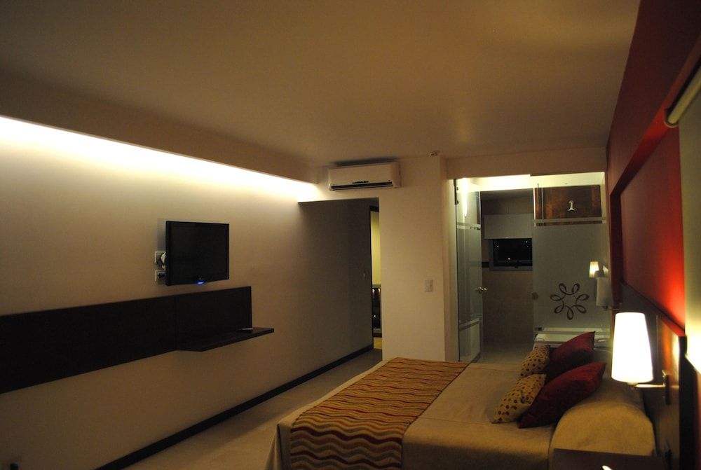 Hotel Estilo MB Superior Room, 1 King Bed, Non Smoking, Lake View 6