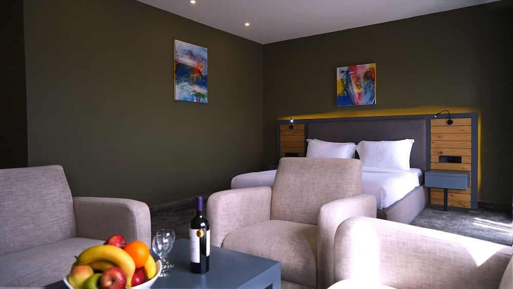 Aitch Boutique Hotel - an LIH Hotel Junior Suite 7