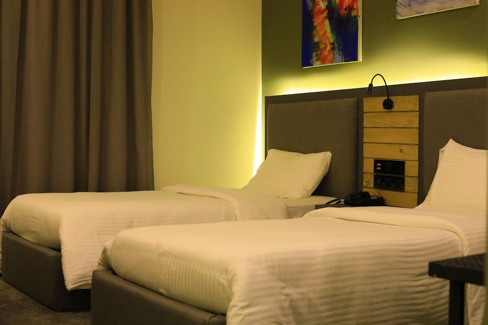 Aitch Boutique Hotel - an LIH Hotel Deluxe Twin Room 3
