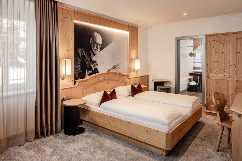 Grand Hotel Wolkenstein Classic Room 11