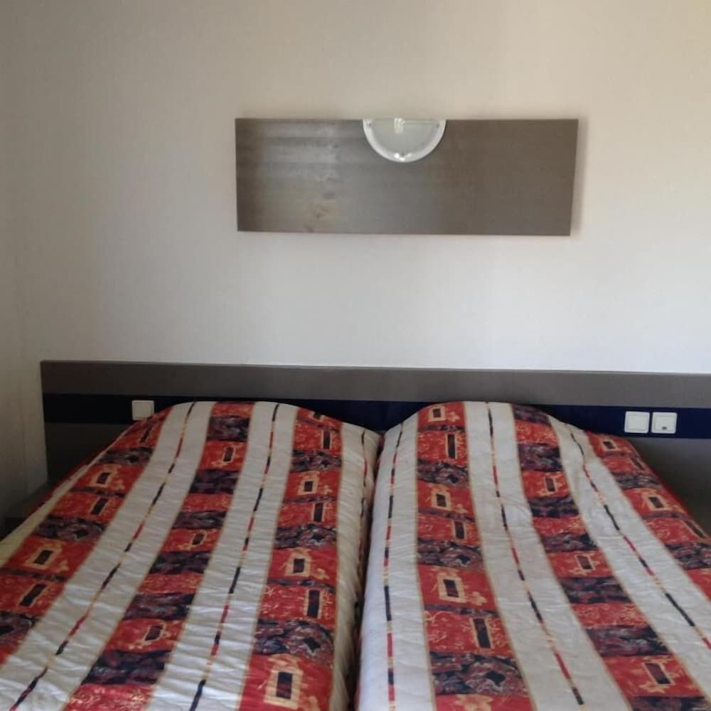 Twin Room, Private Bathroom, Garden View
