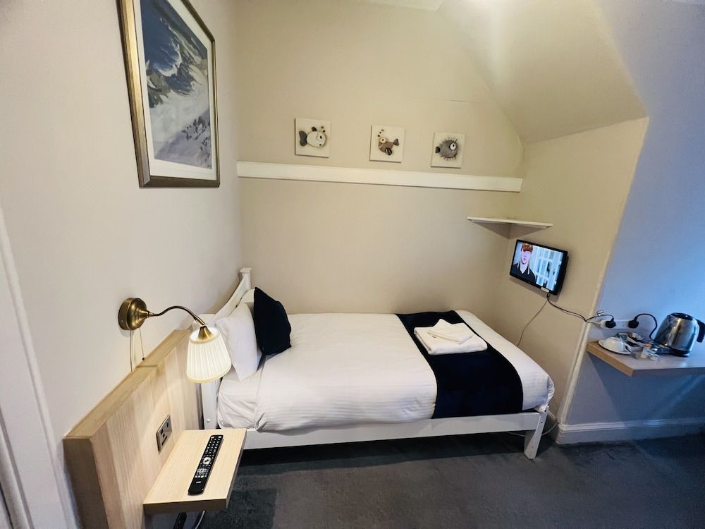 undefined Ardenlee Guest House 4
