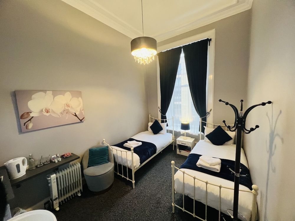 undefined Ardenlee Guest House