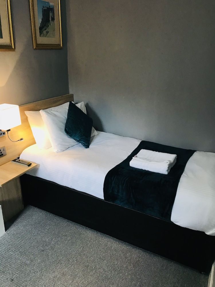 undefined Ardenlee Guest House 8