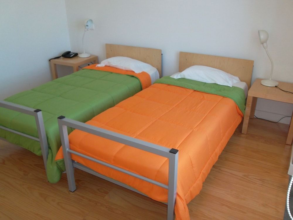 Azores Youth Hostels - Santa Maria Triple Room, Private Bathroom 2
