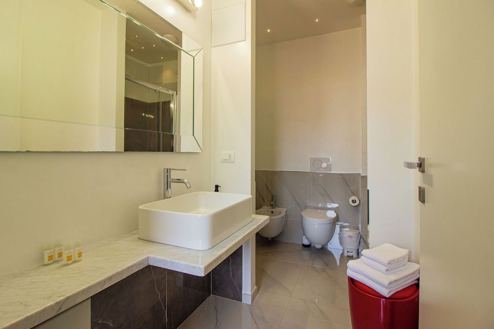 Album Boutique Rooms Deluxe Room (King Relax) 7