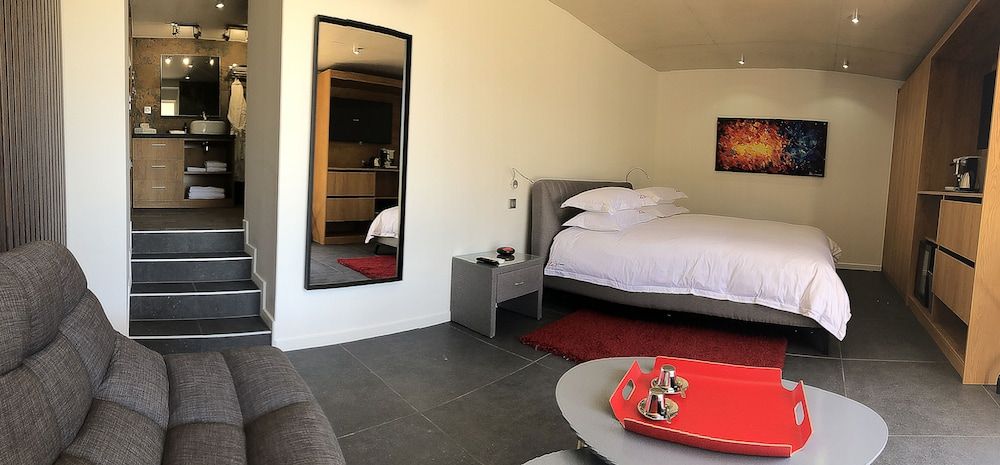 The Address Cassis Junior Suite, Partial Sea View (Corton) 3