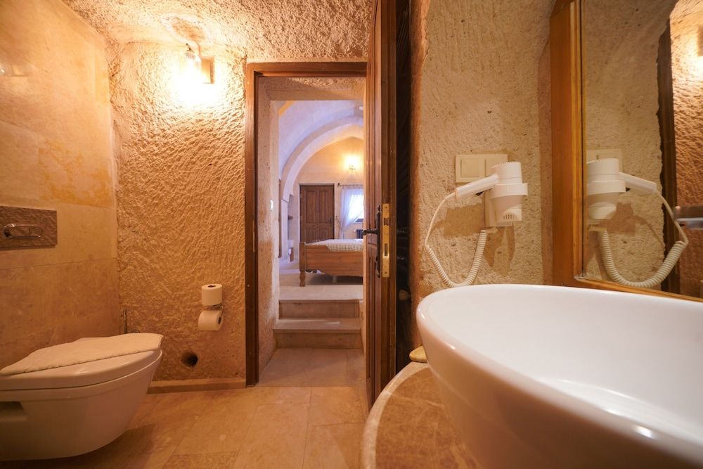 Maya Cave Hotel Economy Twin Room, 2 Twin Beds, Non Smoking 12