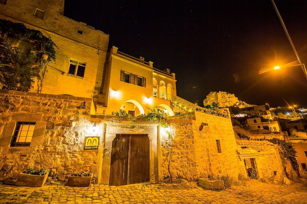 undefined Maya Cave Hotel 9