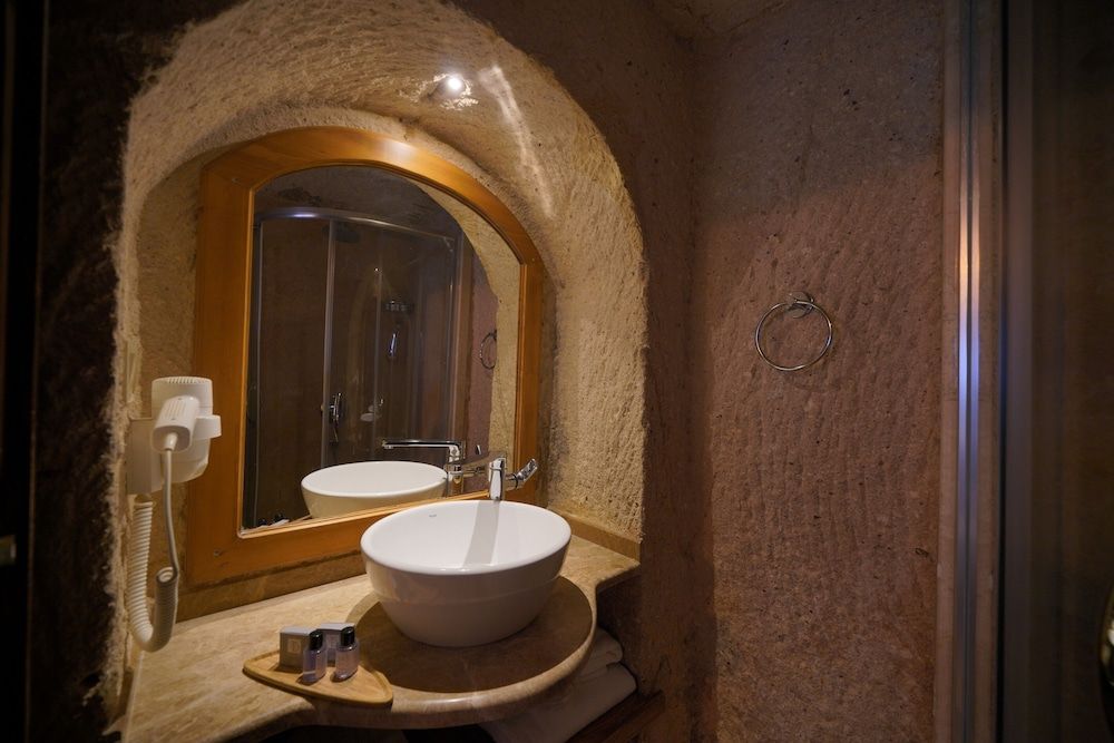 Maya Cave Hotel Economy Twin Room, 2 Twin Beds, Non Smoking 10