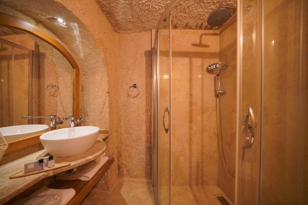 Maya Cave Hotel Economy Twin Room, 2 Twin Beds, Non Smoking 7