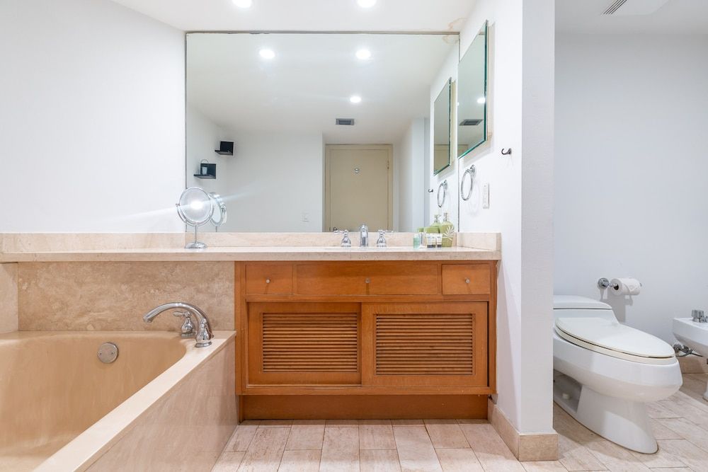 Ocean View With a Large Balcony Deluxe Apartment (1 Bedroom) 7