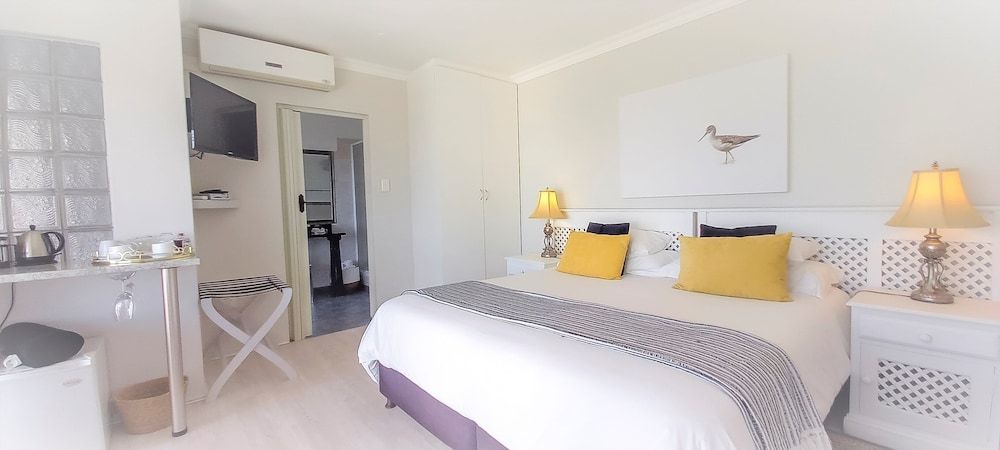 Aqua Marina Guest House Double or Twin Room, Sea View 2