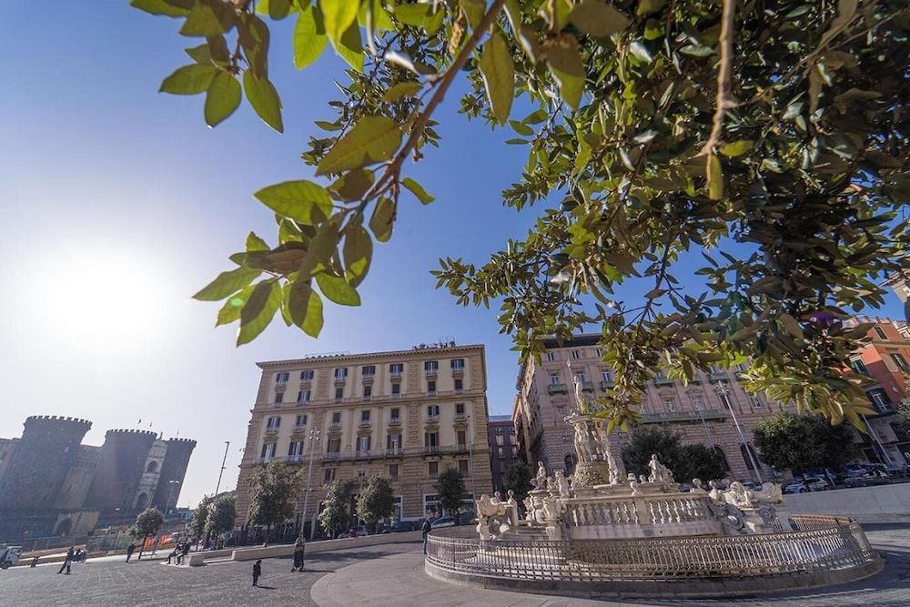 undefined Le 4 Stagioni Dante H Napoli Centro 10