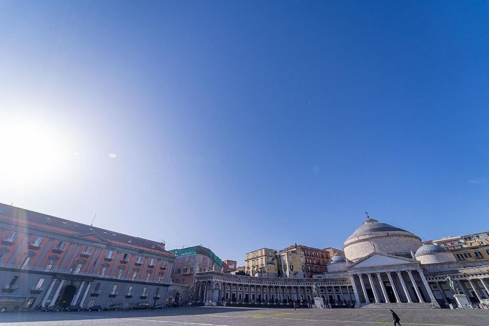 undefined Le 4 Stagioni Dante H Napoli Centro 7