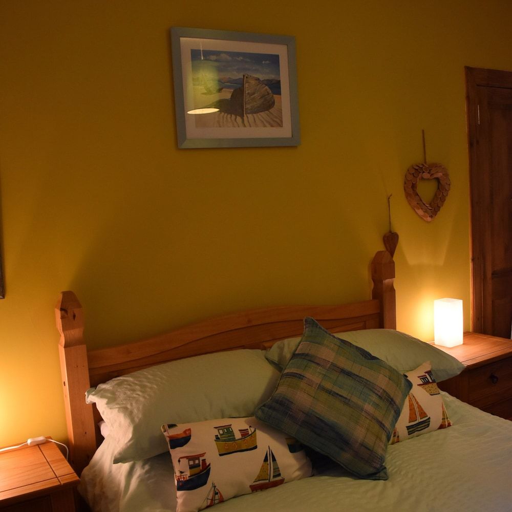 Lycia Rooms + Standard Double Room, Non Smoking (Arisaig) 3