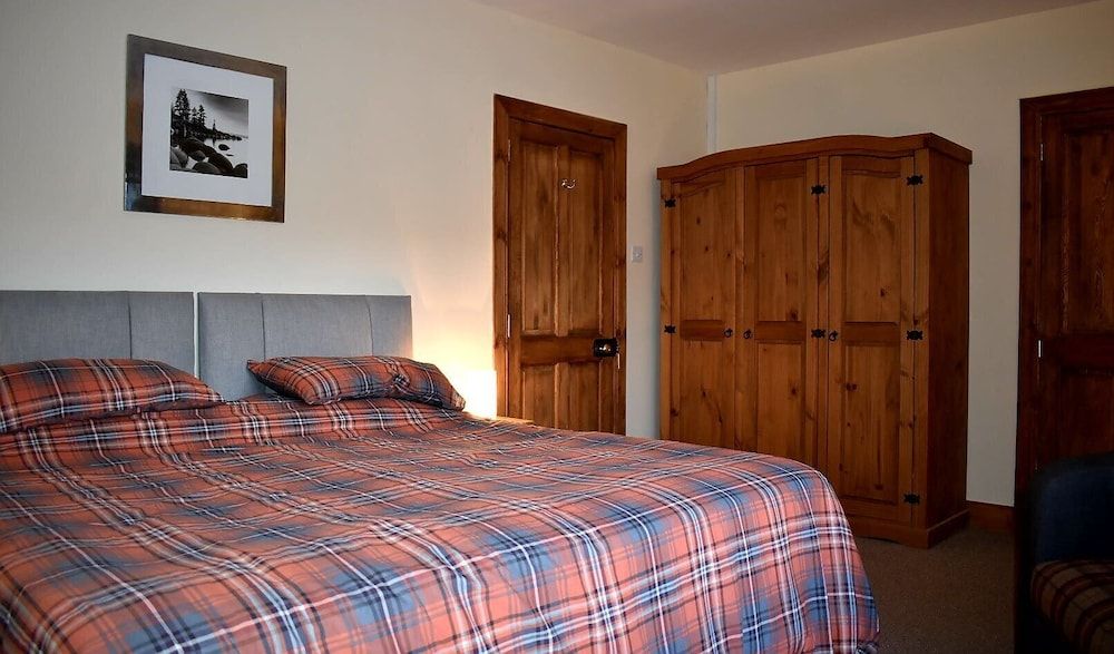 Lycia Rooms + Standard Double or Twin Room, Non Smoking (Corrour) 3