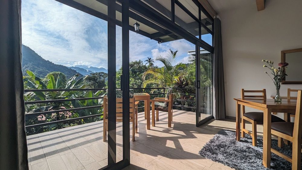 Las Terrazas De Dana Boutique Lodge Signature Cabin, 1 King Bed with Sofa bed, Hot Tub, Mountain View 7