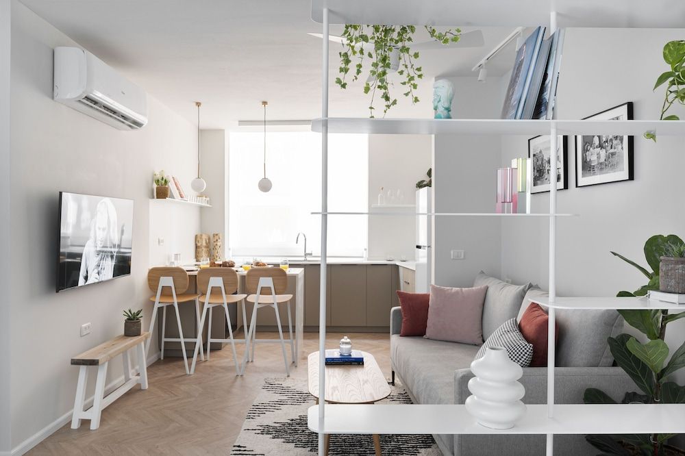 undefined Cozy Sanctuary with a Modern Twist by Sea N Rent 3