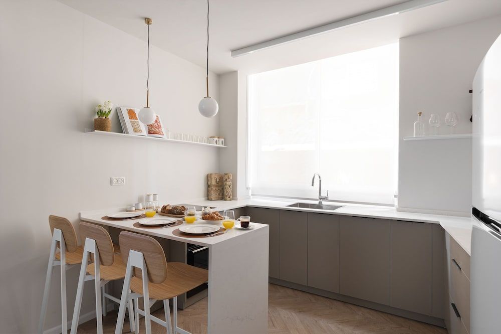 undefined Cozy Sanctuary with a Modern Twist by Sea N Rent 2