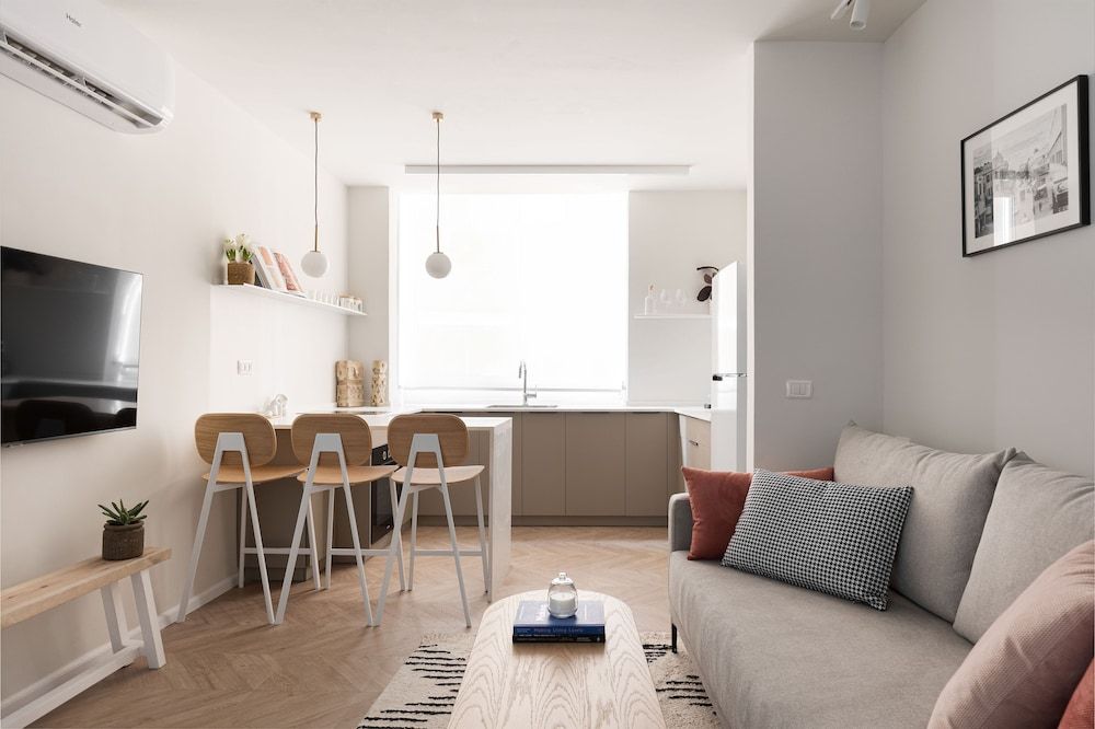 undefined Cozy Sanctuary with a Modern Twist by Sea N Rent 10