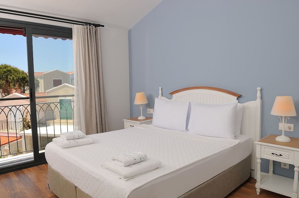 Deluxe Suite, Sea View
